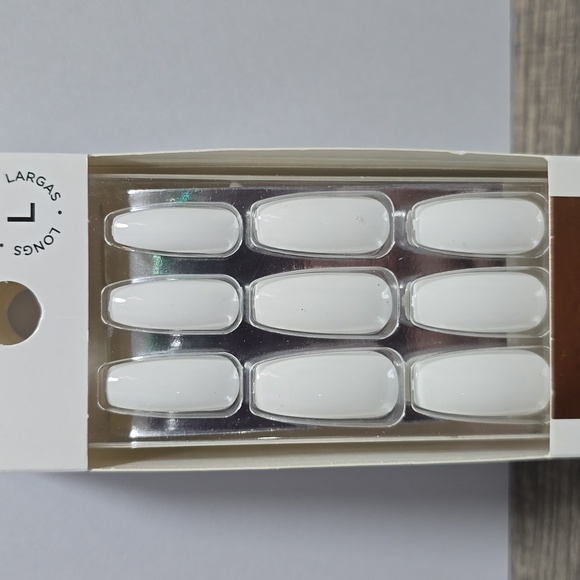 Dashing Diva NailBliss Salon Gel Nails Long Length Brand New White - Picture 2 of 4